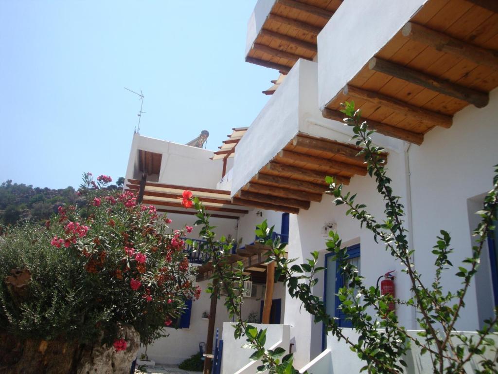 Villa Niki Loutro Exterior photo