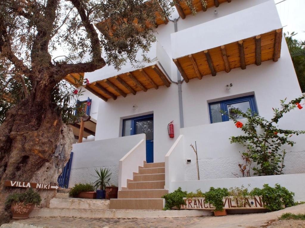 Villa Niki Loutro Exterior photo